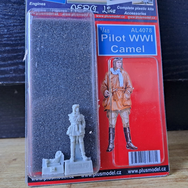 Plusmodel Camel Pilot