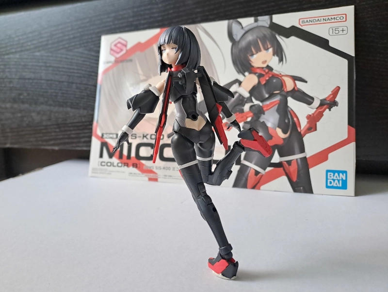Bandai Micolulu pose 3